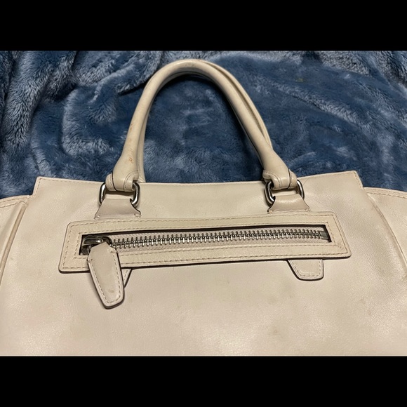 COACH PURSE CREAM COLOR TASSLE - Picture 5 of 6